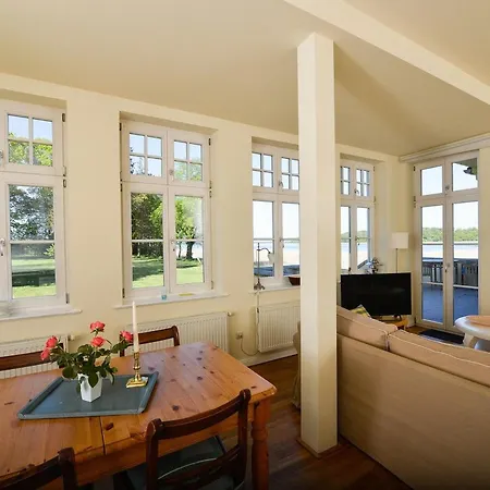 Im Ersten Obergeschoss Des Gutshauses By Interhome アパート Neuenkirchen