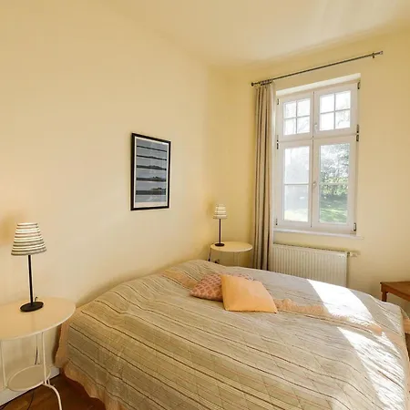 Im Ersten Obergeschoss Des Gutshauses By Interhome アパート