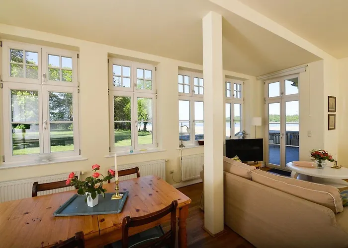 Im Ersten Obergeschoss Des Gutshauses By Interhome アパート Neuenkirchen