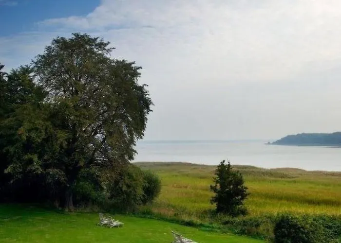 アパート Im Ersten Obergeschoss Des Gutshauses By Interhome